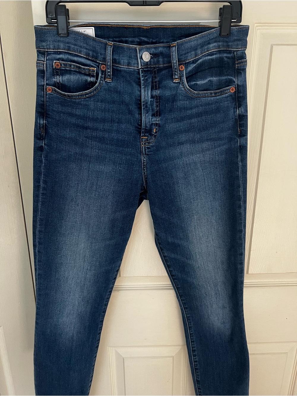 GAP Dark Wash Skinny Jeans